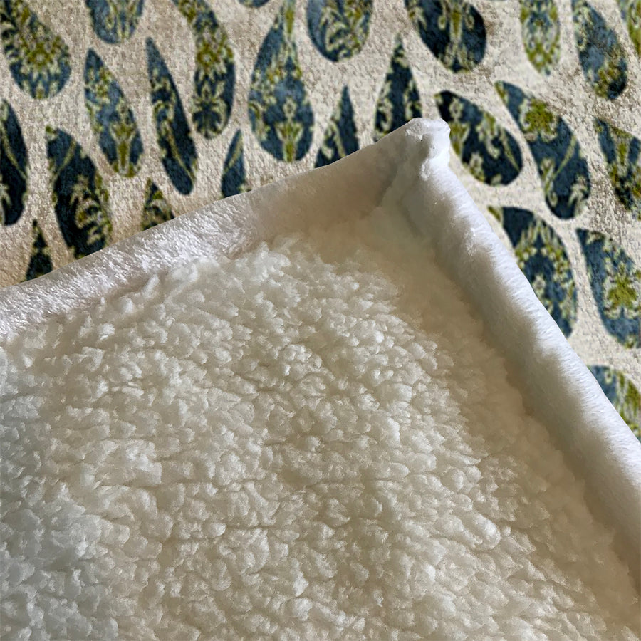 Green Feather Rain Drop Pattern Fleece Sherpa Blanket