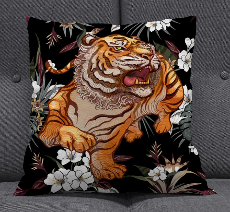 Tiger Floral Jungle Pattern Throw Pillow Cover