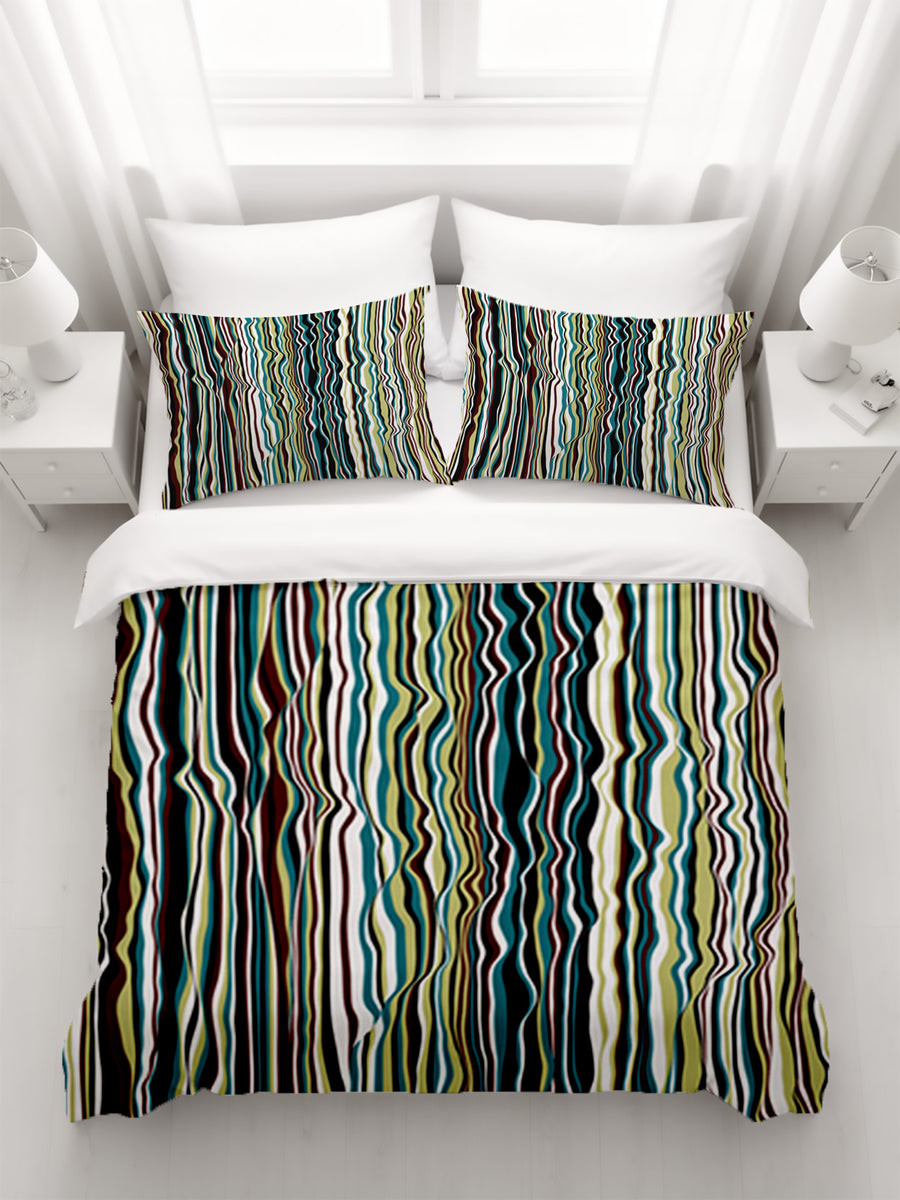 Multicolor Vertical Wave Stripe Pattern Duvet Cover