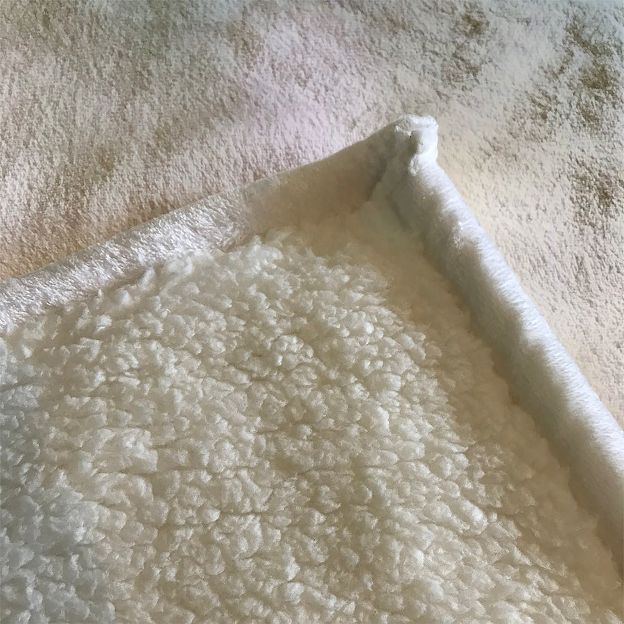 Soft Neutral Blurred Gradient Pattern Fleece Sherpa Blanket