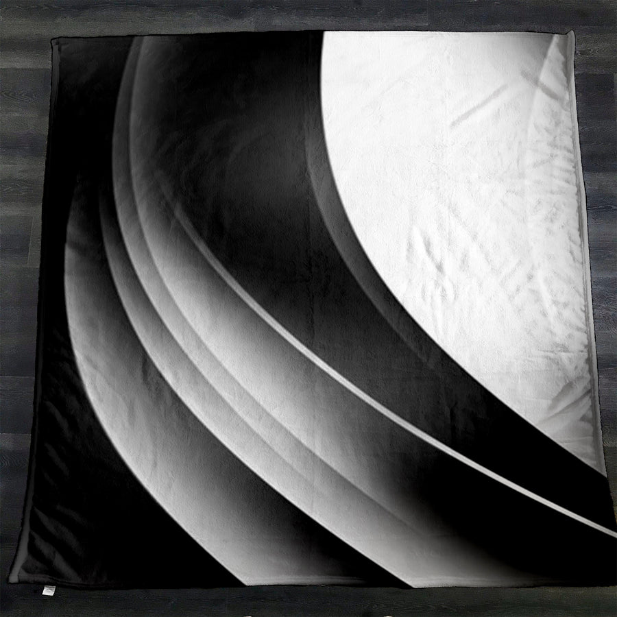 Black and White Curved Line Abstract Pattern Fleece Sherpa Blanket