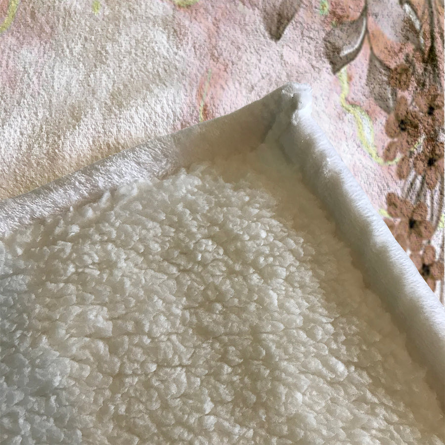 Beige Floral Rose Cluster Pattern Fleece Sherpa Blanket