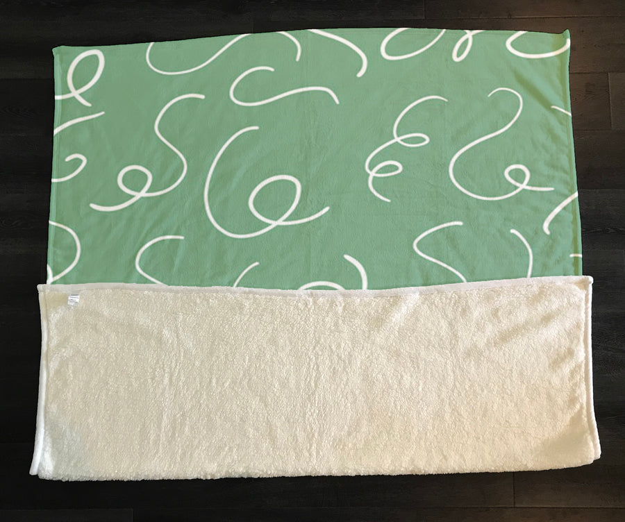 Green Abstract Scribble Line Pattern Fleece Sherpa Blanket