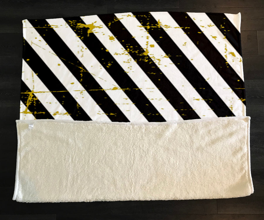 Black and Gold Diagonal Stripe Pattern Fleece Sherpa Blanket