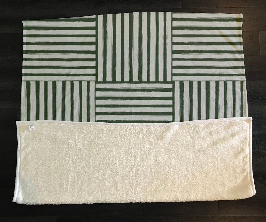 Green Basketweave Grid Geometric Pattern Fleece Sherpa Blanket