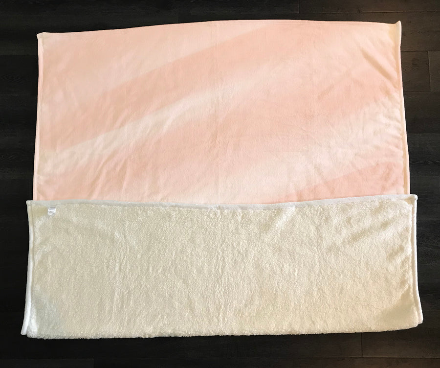 Soft Pink Diagonal Gradient Pattern Fleece Sherpa Blanket