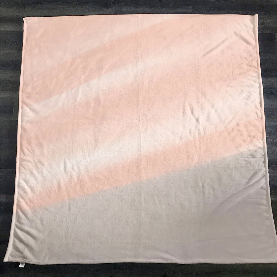 Soft Pink Diagonal Gradient Pattern Fleece Sherpa Blanket