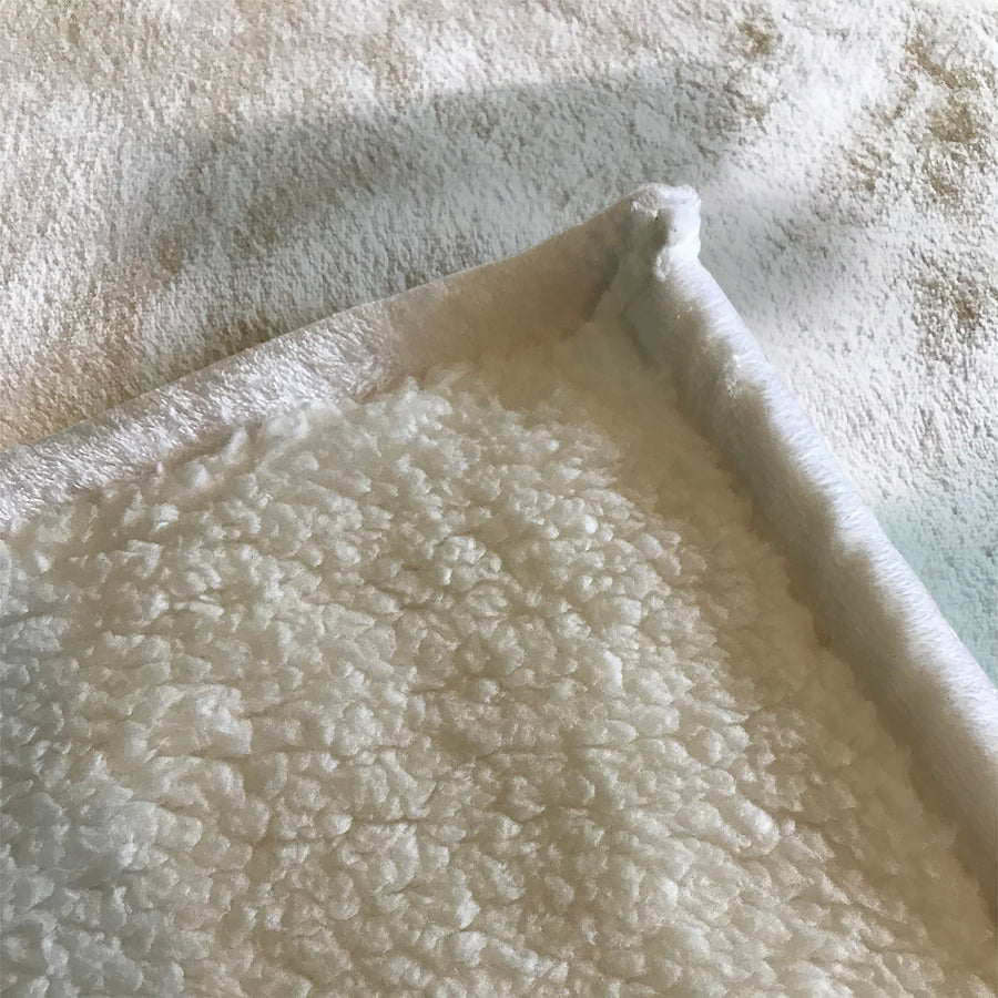 Minimalist Abstract Shape Pattern Fleece Sherpa Blanket