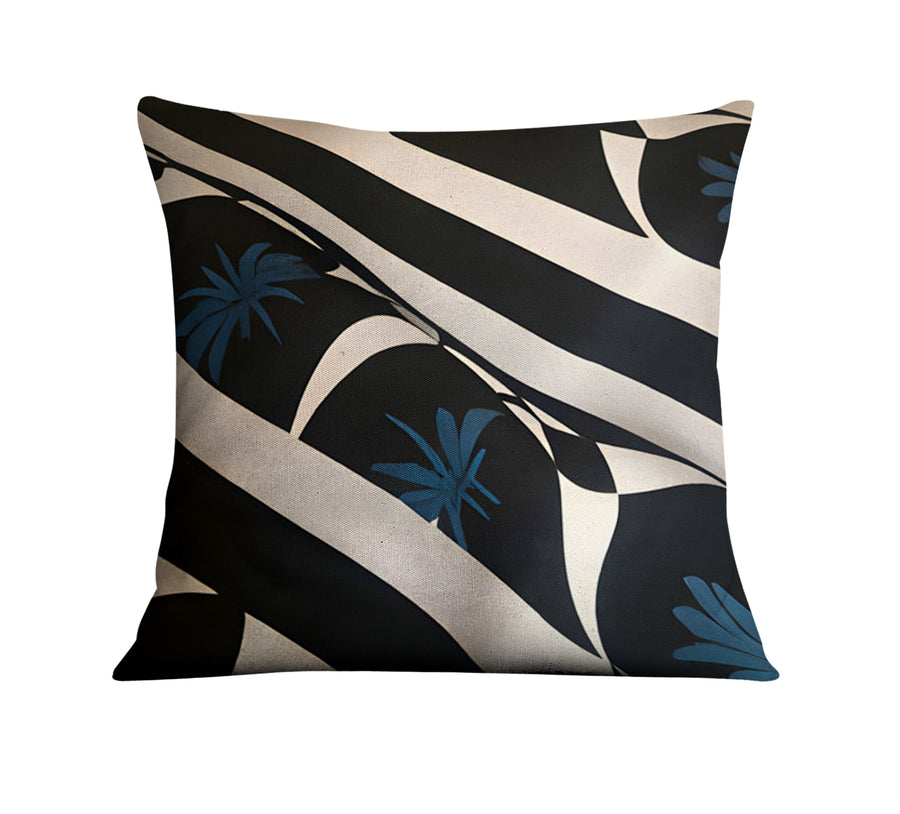 Black and Beige Abstract Wave Pattern Throw Pillow Cover