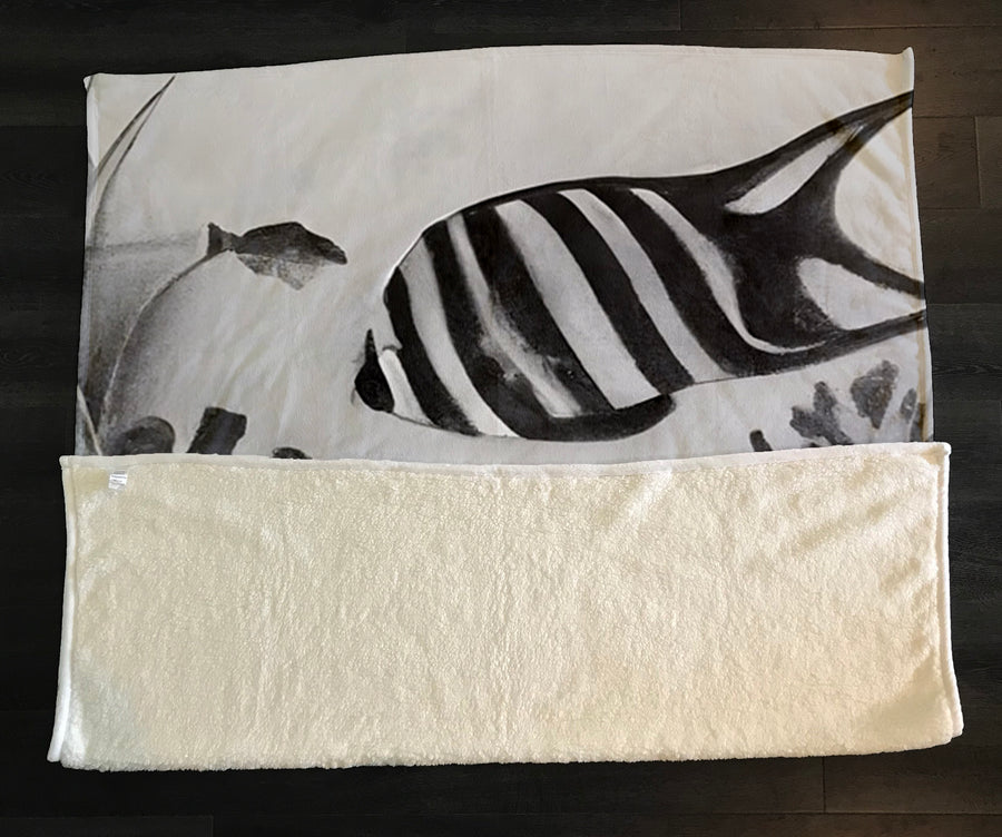 Black and White Fish Reef Pattern Fleece Sherpa Blanket