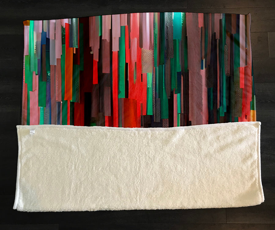 Red and Green Vertical Broken Stripe Abstract Pattern Fleece Sherpa Blanket