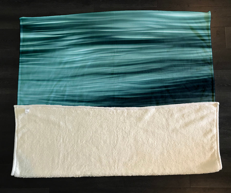 Teal Ocean Surface Texture Pattern Fleece Sherpa Blanket