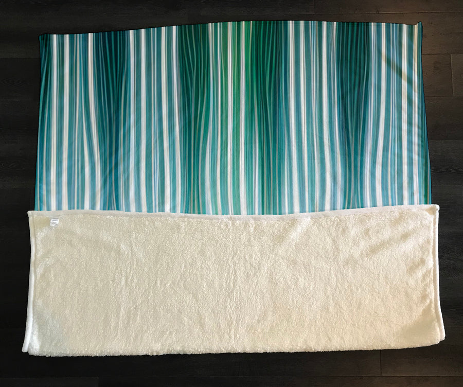 Teal Vertical Drip Stripe Pattern Fleece Sherpa Blanket