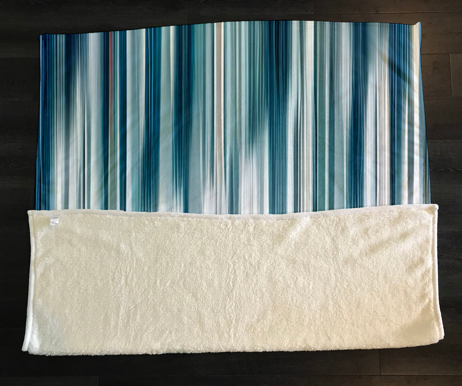 Blue Vertical Gradient Stripe Pattern Fleece Sherpa Blanket