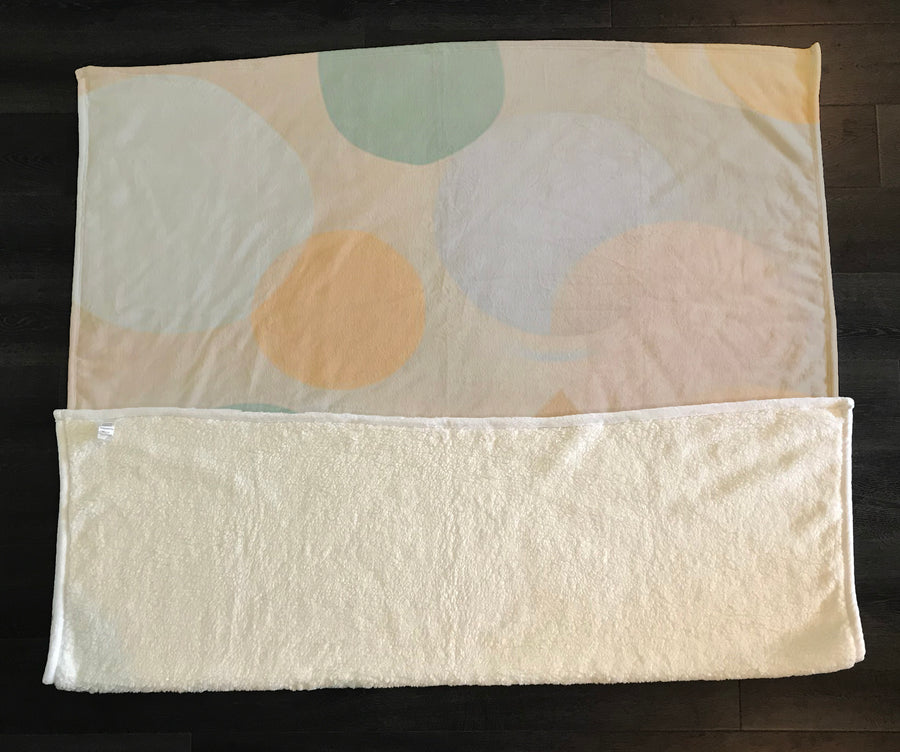 Beige Minimalist Circle Pattern Fleece Sherpa Blanket