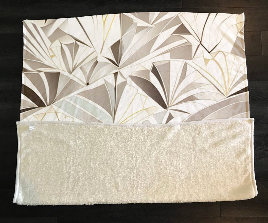 Beige Geometric Fan Pattern Fleece Sherpa Blanket