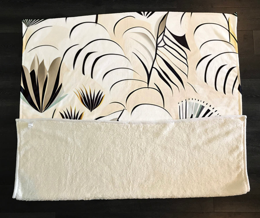 Beige Botanical Fan Leaf Pattern Fleece Sherpa Blanket